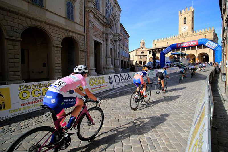 residence-borgo-offida-bike